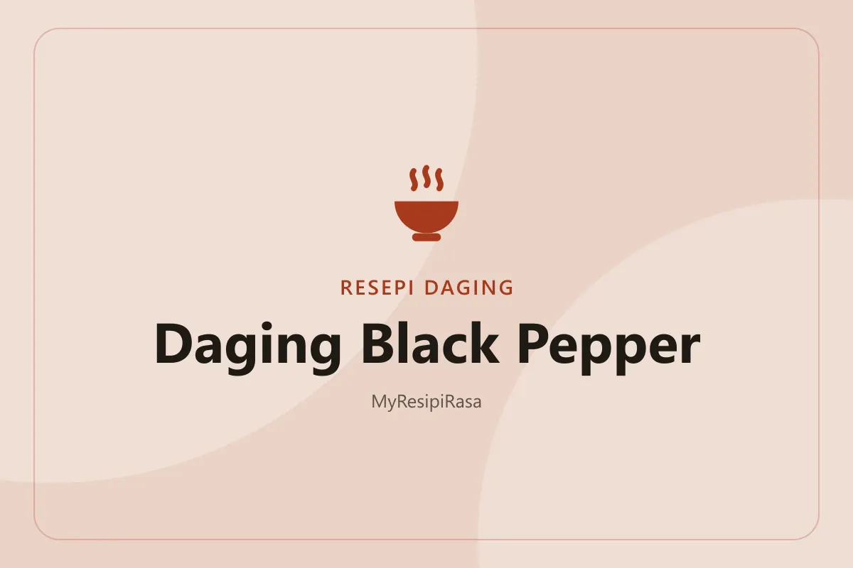 Resepi daging black pepper ala restoran dengan bawang besar dan lada benggala hijau di atas pinggan putih